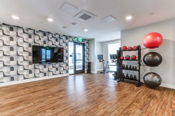 24/7 Fitness center