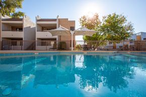 Tempe apartment for rent - A swimming pool at Ascent on Spence, Tempe Arizona