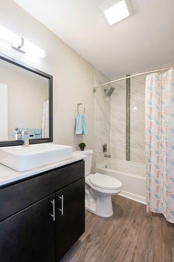 Modern lighting & fixtures