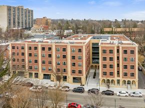 Philadelphia apartment for rent - The Elm Front of Building, with view of courtyard