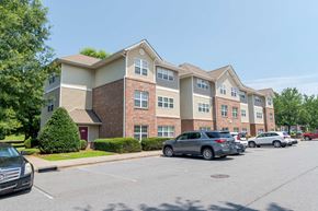 Statesville apartment for rent - Parking Lot View at Greylin Ridge Apartments, North Carolina, 28625