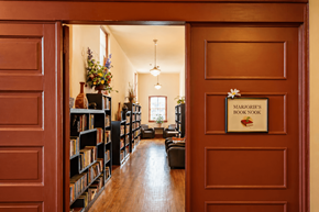 Cramerton apartment for rent - A room with a book nook in the middle.