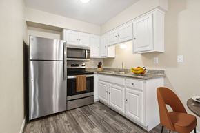 Mesa apartment for rent - Kitchen and Dining at SunVilla Apartments in Mesa Arizona