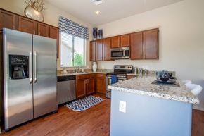 Tucson apartment for rent - Kitchen at Avilla Tanque Verde