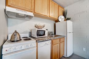 Tucson apartment for rent - Kitchen at University Manor Apartments in Tucson, AZ