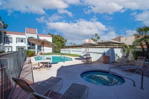 Tempe apartment for rent - Lounge and Pool Area at University Park Apartments in Tempe AZ