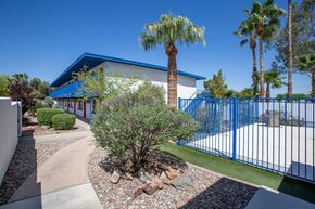 Tucson apartment for rent - Walkways at University Manor Apartments in Tucson Arizona