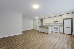 Toronto apartment for rent - Open Concept Kitchen at 107 Redpath, CA