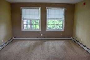 Shelburne apartment for rent - Living Room