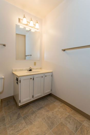 Oversized bathroom mirrors