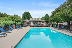 Fayetteville apartment for rent - Cross Creek Cove _ Swimming Pool
