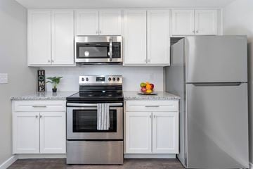 Grove City apartment for rent - Demorest Townhomes