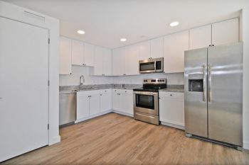Stainless-steel energy-efficient frigidaire appliances