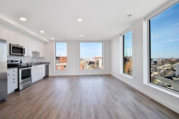 Panoramic views of downtown detroit