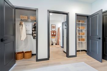 Linen closet storage