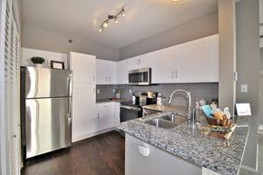 Dearborn apartment for rent - fairlane town center apartments kitchen
