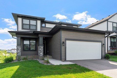 Floor plan for 4 beds, 2.5 baths, 2136 sqft