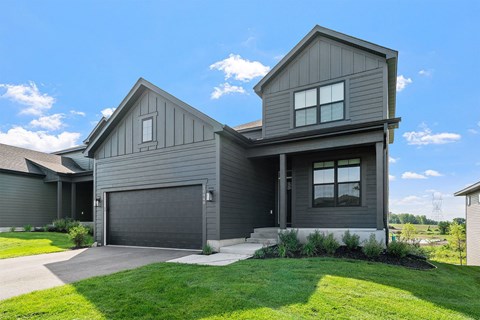 Floor plan for 4 beds, 3.5 baths, 2612 sqft