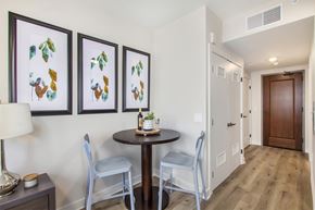 Battle Creek apartment for rent - A dining area with a table and chairs.