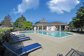 Swimming pool with relaxing sundeck