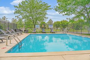 Franklin apartment for rent - Brixin Franklin Apartments & Townhomes Outdoor Pool