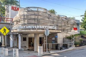 Cleveland apartment for rent - A building with a sign that says Italy University Circle.
