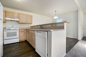 Portage apartment for rent - The Vista Apartments and Townhomes Kitchen