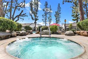 Fullerton apartment for rent - The Streams Apartment Homes Spa