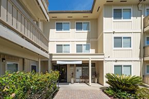 San Leandro apartment for rent - Pathway leading to leasing office