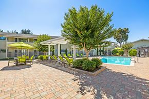 Fremont apartment for rent - swimming pool with sundeck