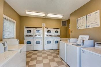 Laundry center