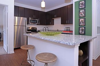 Gourmet kitchen with island