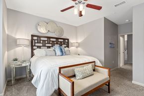 Dothan apartment for rent - Large bedroom with en-suite bathroom at Magnolia Preserve in Dothan, AL