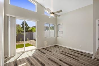 Room with ceiling fan