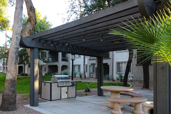 Barbecue and grilling station
