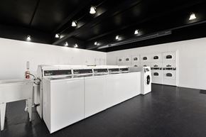 Carbondale apartment for rent - Laundry Room