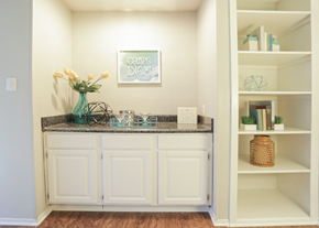 San Antonio apartment for rent - Mini bar and built in shelf