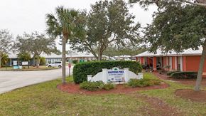 Fellsmere apartment for rent - A sign in front of a building that says "Winter Park".