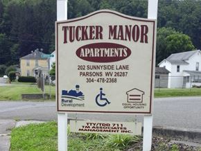 Parsons apartment for rent - tucker manor sign