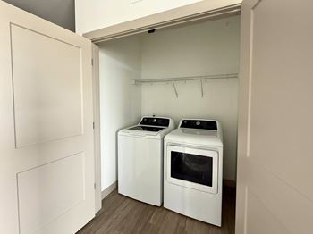 Washer/dryer in all residences