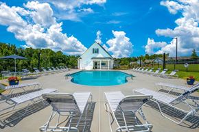 Athens apartment for rent - Resort-style pool with ample seating, lounge chairs and umbrellas.