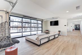 Des Plaines apartment for rent - Clubhouse View