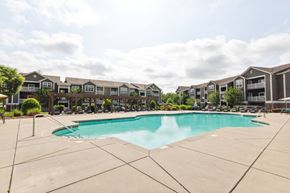 Charlotte apartment for rent - the enclave at homecoming terra vista swimming pool