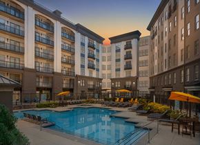 Atlanta apartment for rent - a swimming pool at the residence inn