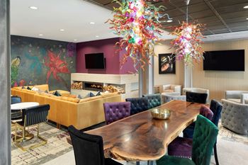 Lobby lounge