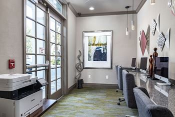 Business center at cumberland park apartments in orlando, florida