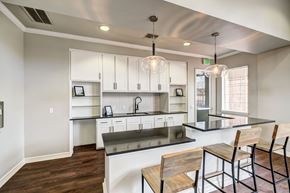 Aurora apartment for rent - Large common area kitchen with seating