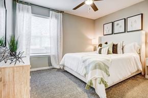 Dallas apartment for rent - The Oaks at Hampton