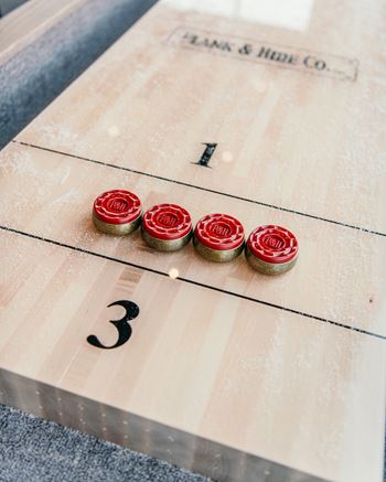 Shuffleboard table