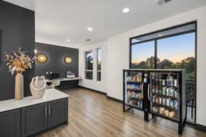 Dallas apartment for rent - Resident mini mart at L2 Uptown in Dallas Texas